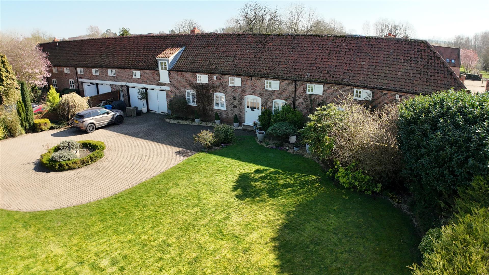 Camerton Hall Lane, Camerton, Hull, HU12 9NP